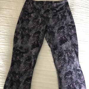 Patagonia Women’s Athletic Cropped Pants Medium